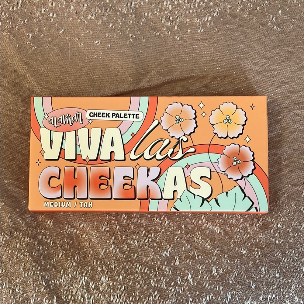 Alamar Viva Las Cheekas Cheek Palette - Medium/Tan